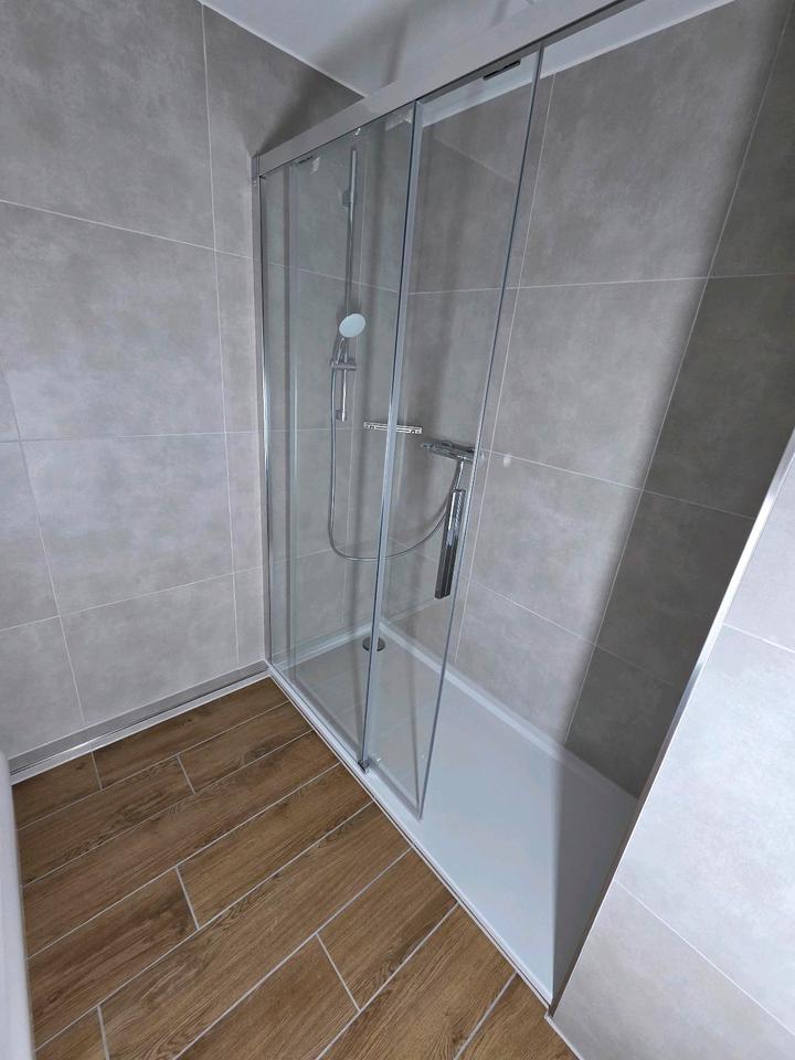 Thumbnail-2 Zimmer Whg. 60qm große Dusche Erstbezug nach Sanierung, Zentrum