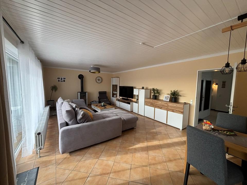 Thumbnail-Superhelle 140 m² 4-Zi Wohnung 1. Stock, Kamin, Balkon, Langgöns