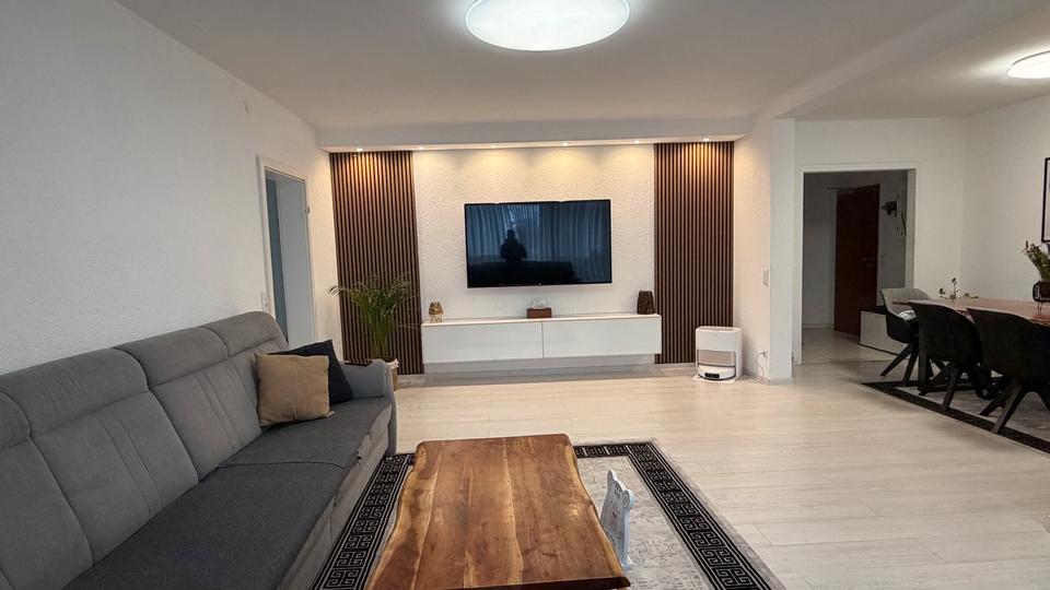 Thumbnail-4 Zimmer Wohnung mit Einbauküche zu verkaufen