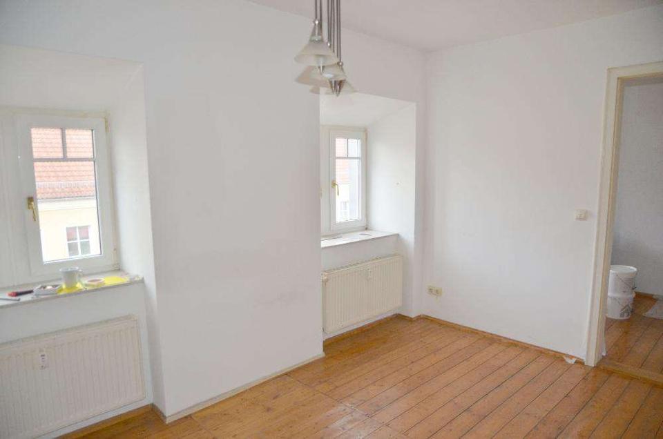 Thumbnail-Wunderschöne 2-Raum-DG-Wohnung in Gera im Stadtzentrum