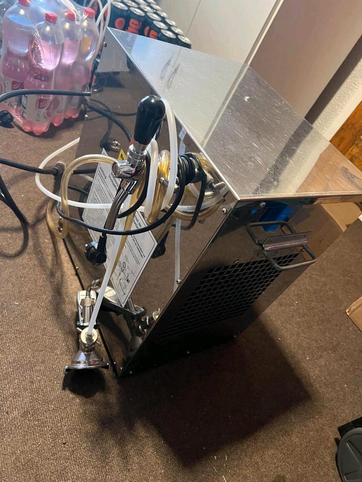 Thumbnail-Zapfanlage zu vermieten.