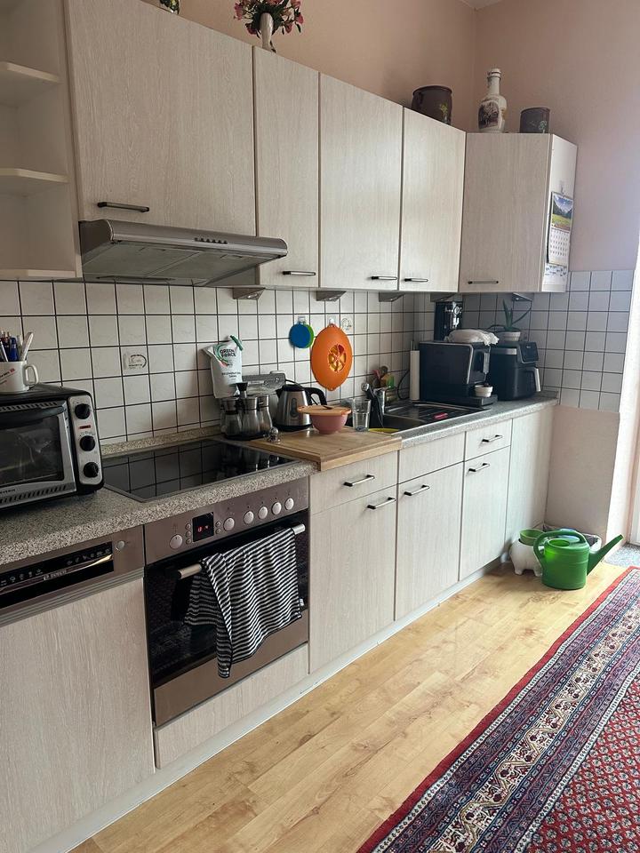 Thumbnail-Schöne 65 m² Altbauwohnung mit Balkon & Garage
