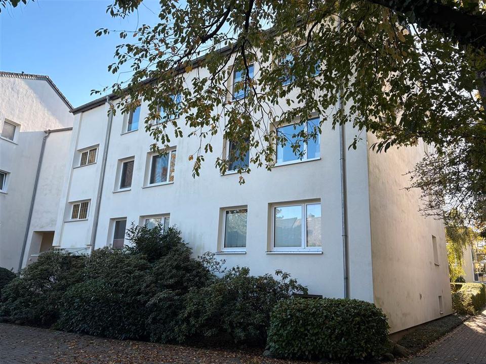 Thumbnail-Wunderschöne, großzügig geschnittene 4-Zimmer-Wohnung mit Sonnenbalkon in Bremen-Schwachhausen