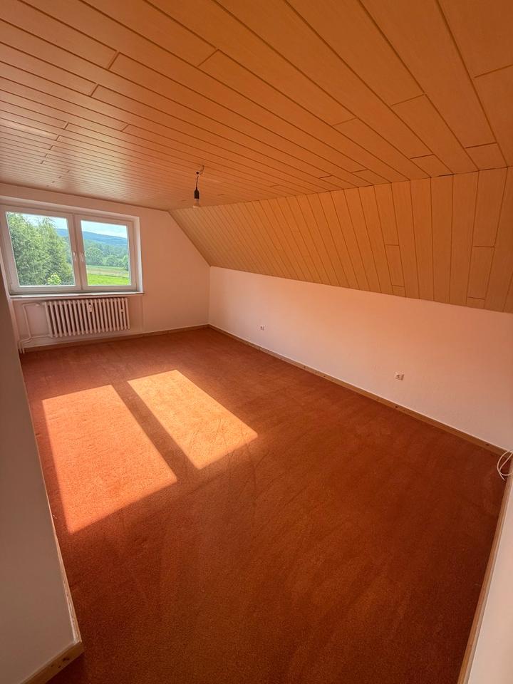 Thumbnail-Teilsanierte Wohnung in Rinteln-Friedrichshöhe, 106 qm, 4 Zimmer