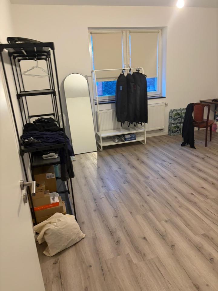 Thumbnail-1,5 Zimmer Wohnung 44qm mit Einbauküche 1. OG saniert