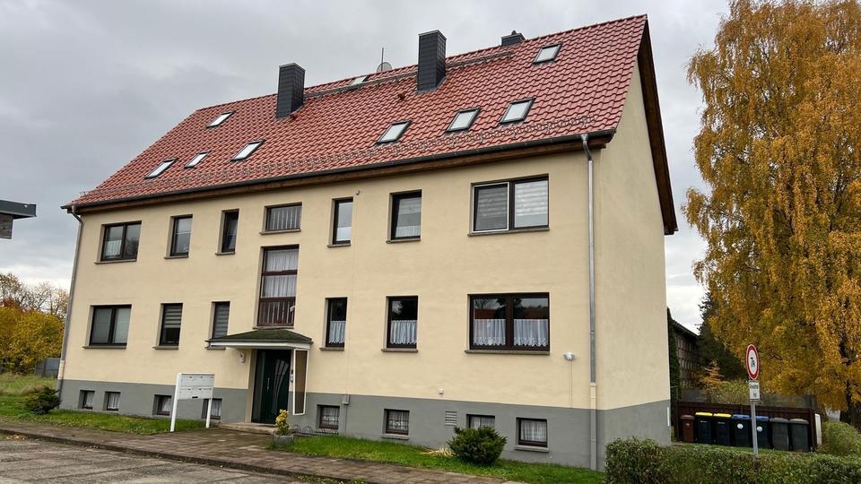 Thumbnail-Schöne 3-Raum-Maisonettewohnung mit 2 Stellplätzen in Ellrich