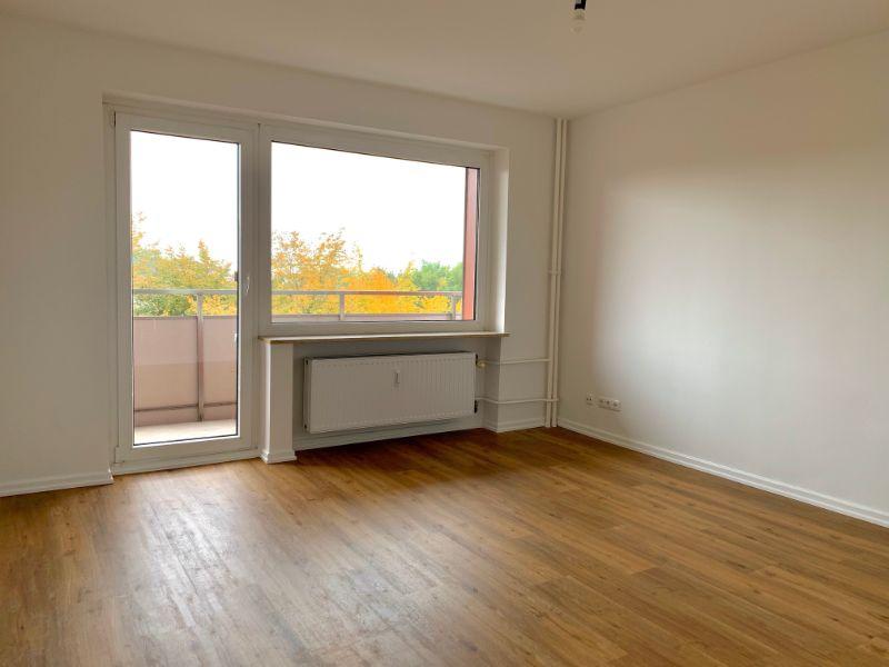 Thumbnail-Moderne 3 Zimmer Wohnung zur Miete in Wedel - Wentzel Dr.