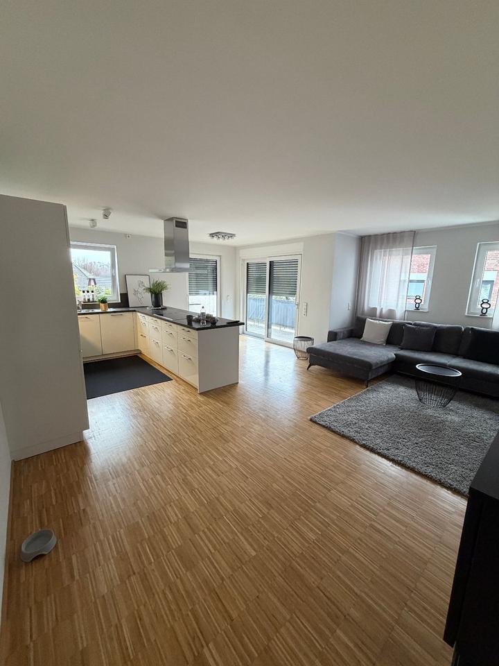 Thumbnail-neuwertige 3-Zimmer-Wohnung mit Balkon und Tiefgaragenstellplatz