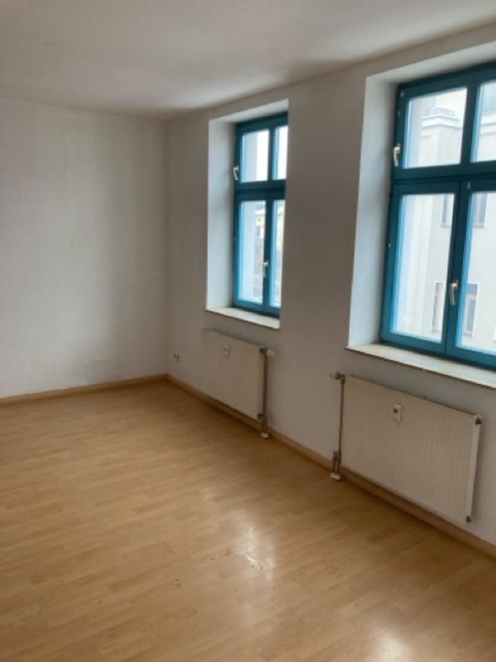 Thumbnail-Helle 2-Zimmer Wohnung mit offener Wohnküche und Balkon in der Thiemstraße zur Miete