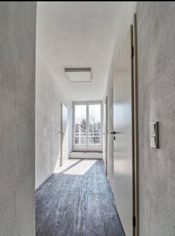 Thumbnail-4 Zimmer Wohnung zu vermieten