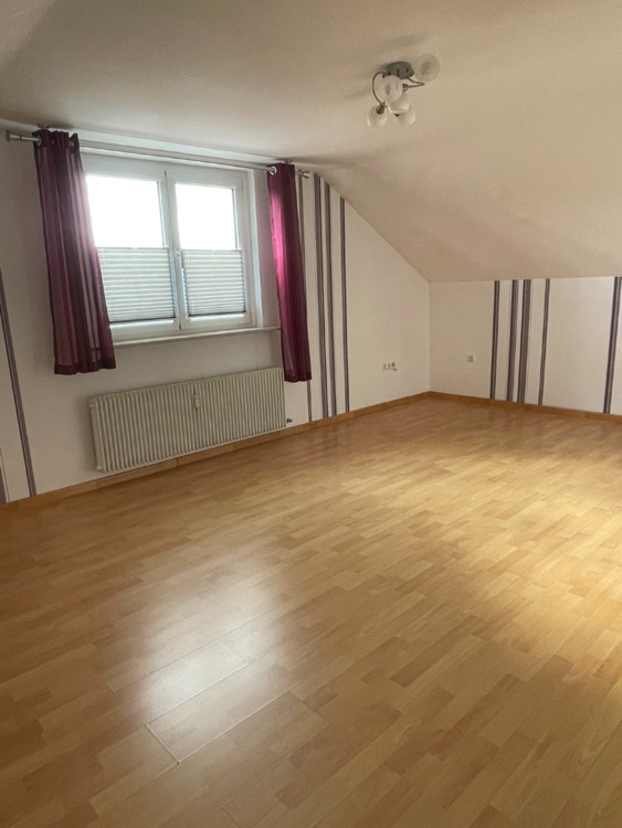 Thumbnail-Schöne 2-Zimmer Dachgeschosswohnung in Bad KissingenReiterswiese