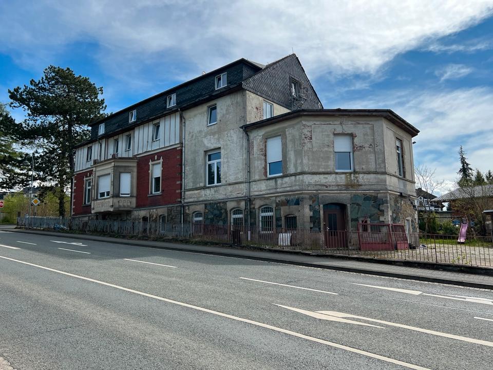 Thumbnail-Sanierungsbedürftige Villa