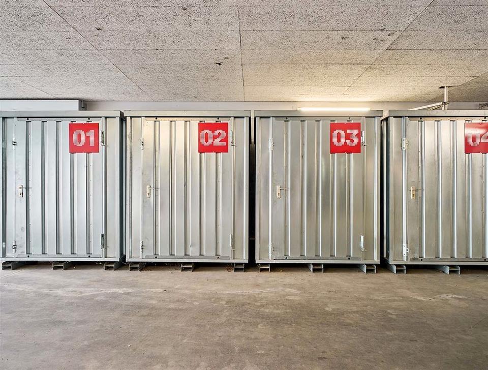 Thumbnail-Warenlager mit Paketstation mieten – ideal für E-Commerce