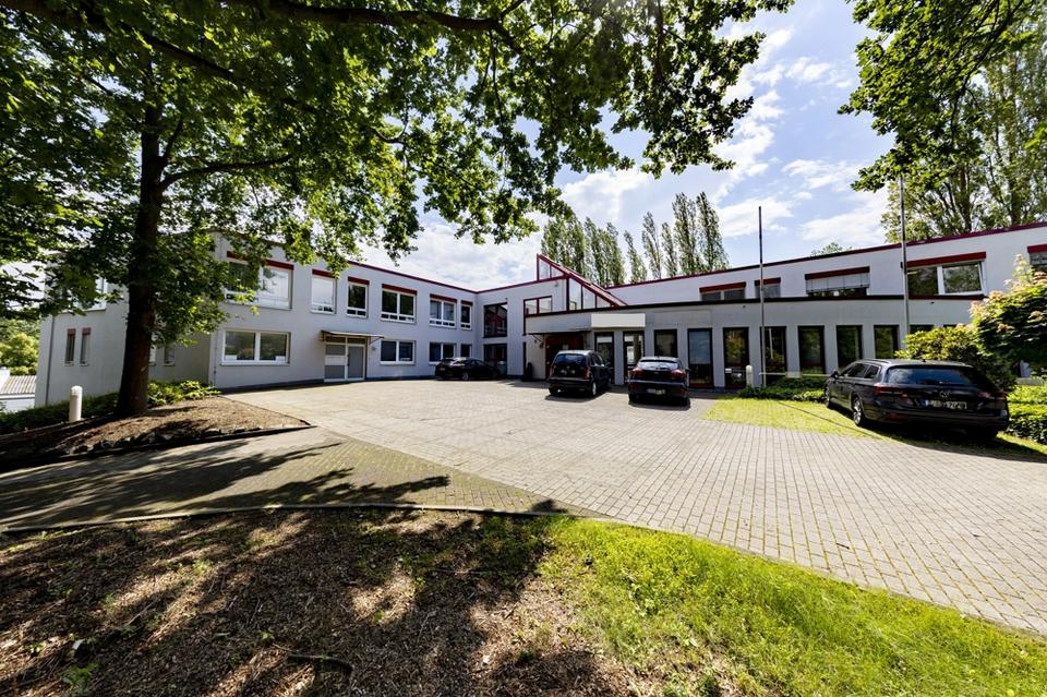 Thumbnail-Großzügige Bürofläche mit einladendem Foyer und Besprechungsräumen in Dortmund-Aplerbeck