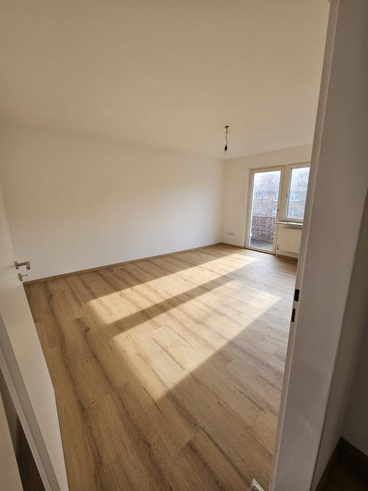 Thumbnail-2 Zimmerwohnung mit Balkon Barenburg