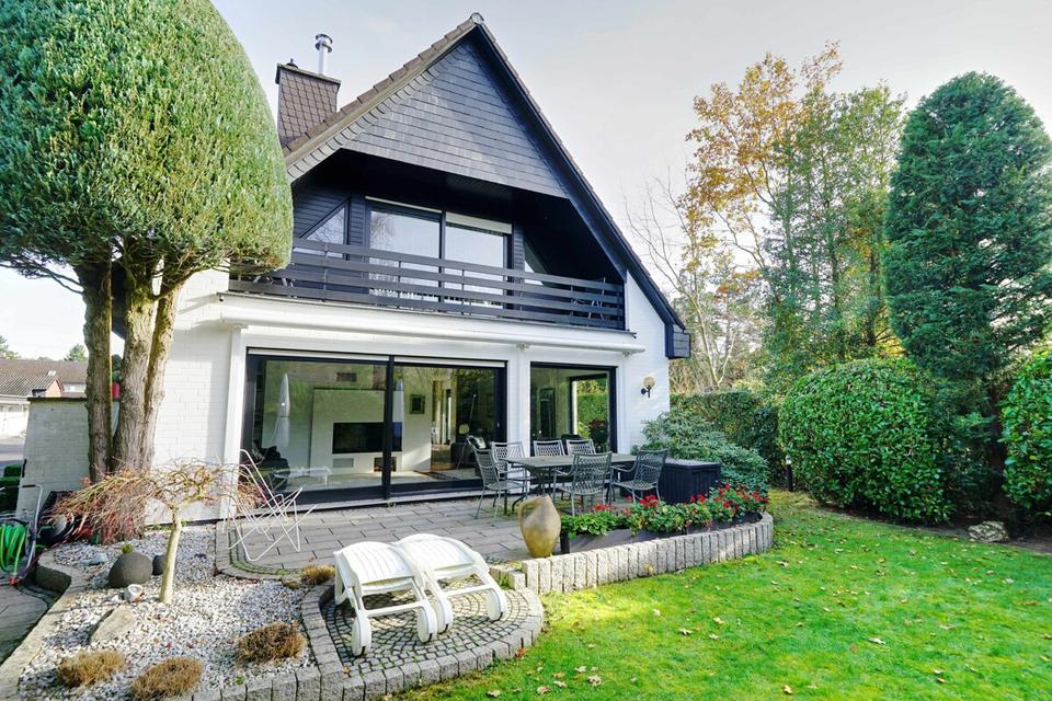 Thumbnail-Möblierte Dachgeschosswohnung in idyllischer Lage