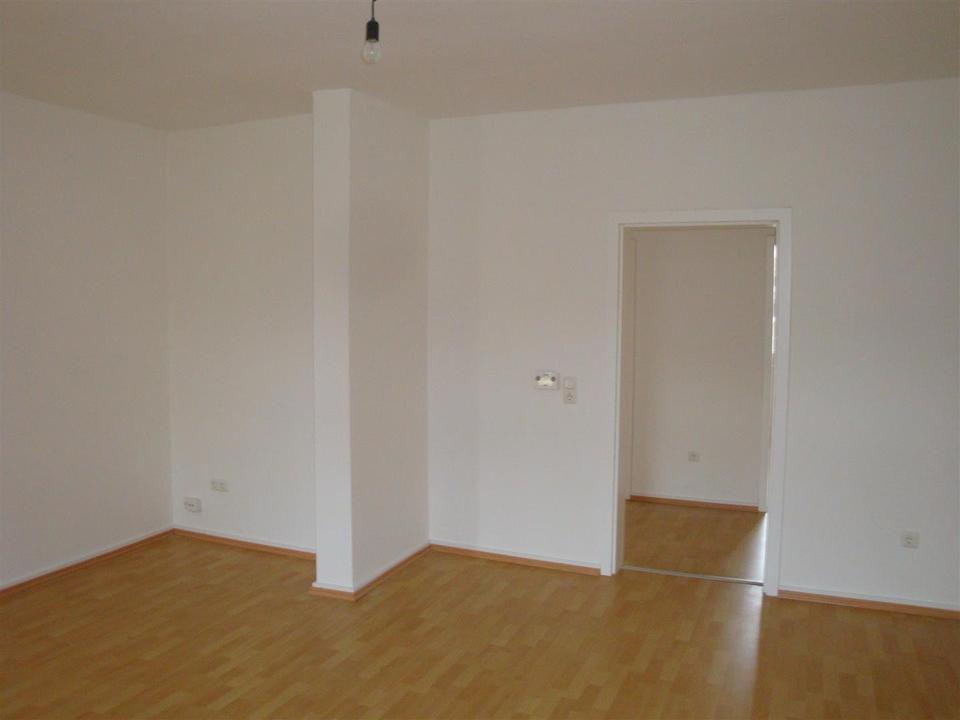 Thumbnail-Helle 3 -Zimmer Wohnung 84qm von privat