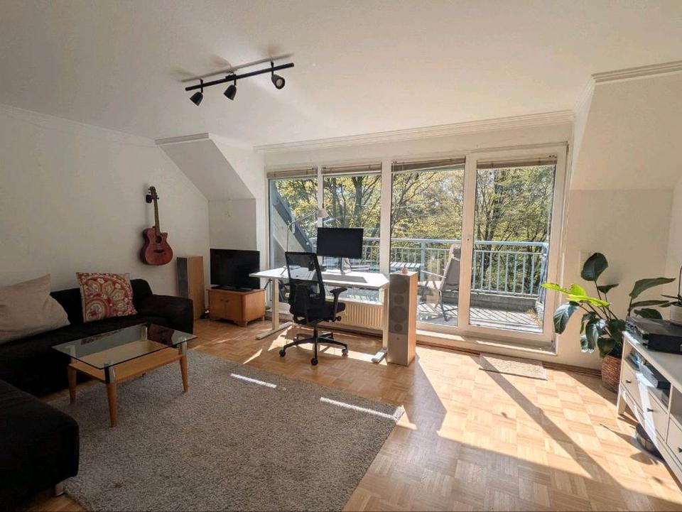 Thumbnail-2 Zimmer möbiliert Balkon (Süd) Stellplatz Mai-Dez