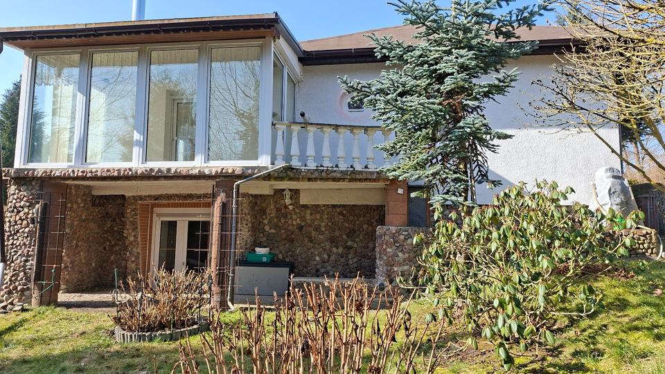 Thumbnail-Massiver Bungalow auf Pachtland