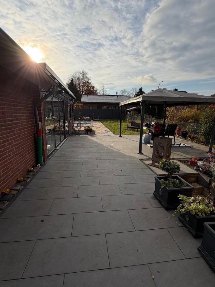 Thumbnail-Eckhaus, Solar, Wärmepumpe, Pool, Werkstatt, Wintergarten, Garage