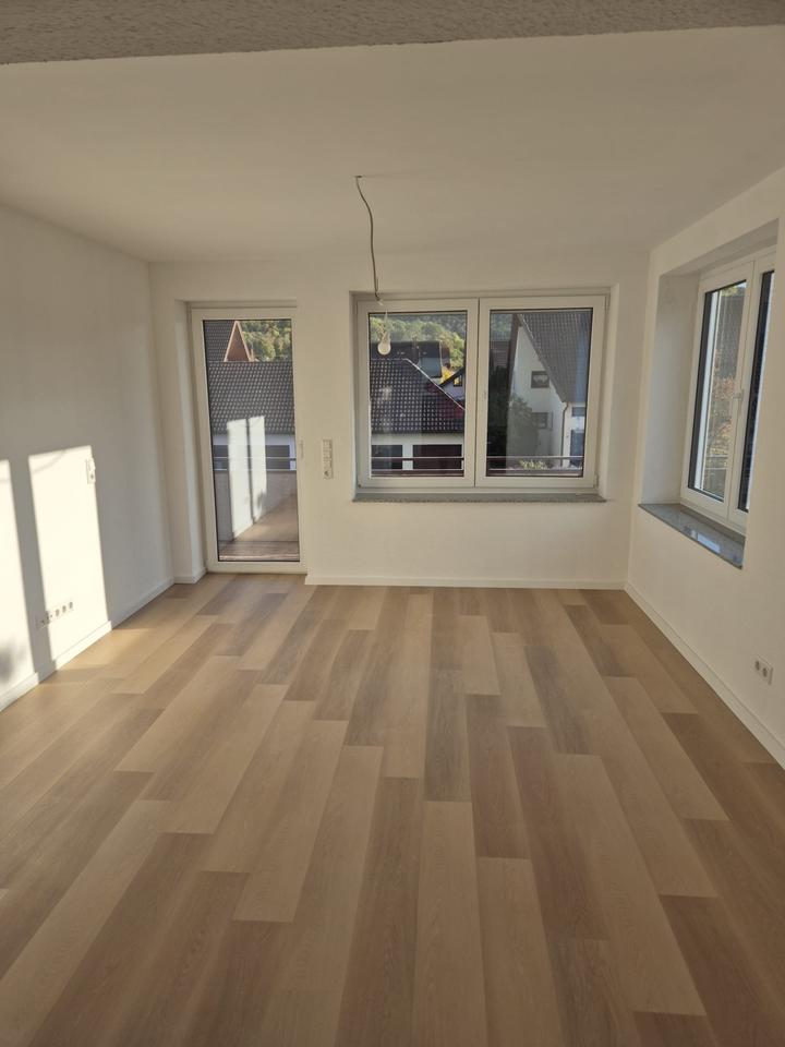 Thumbnail-Modern sanierte 2-Zimmer-Wohnung (ca.54 m²) mit Balkon – Erstbezug nach Kernsanierung