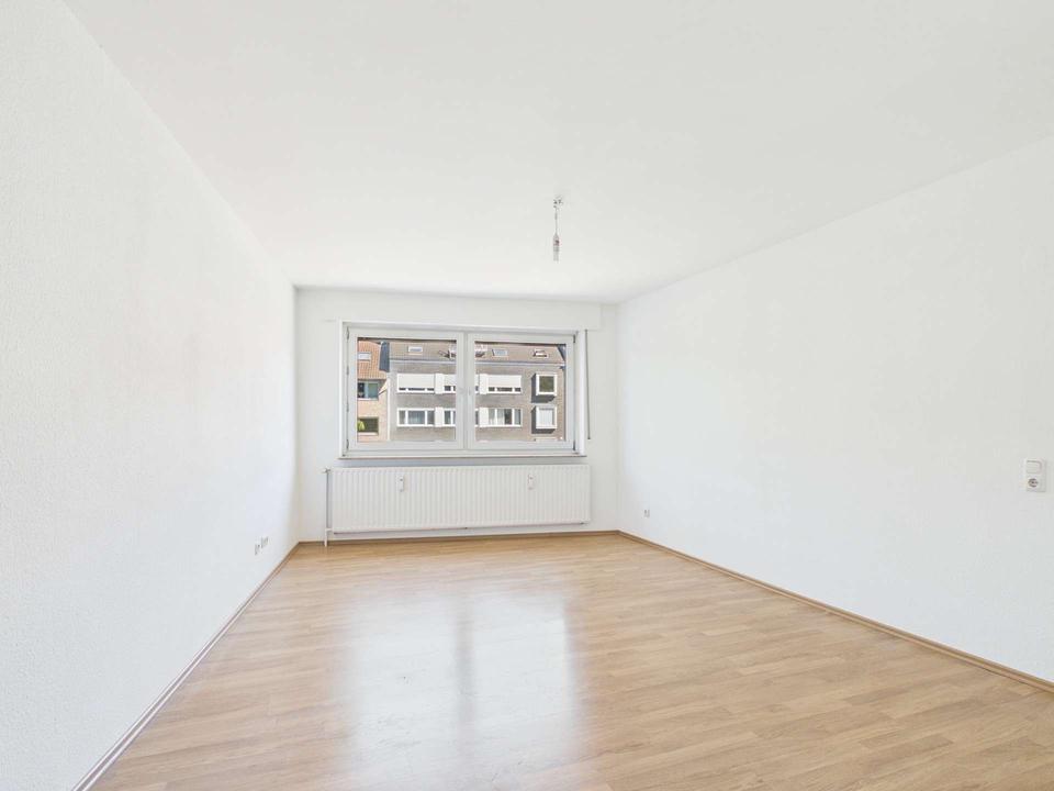 Thumbnail-Am Rande des Kreuzviertels - Sanierte 2-Zimmer-Wohnung mit 52 m² Wfl.