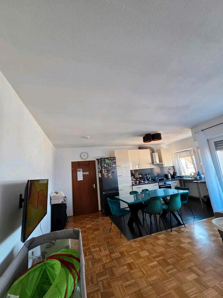 Thumbnail-3-5 Personen.4 Zimmer W zum Vermieten. Auch als WG geignet.Alt SB