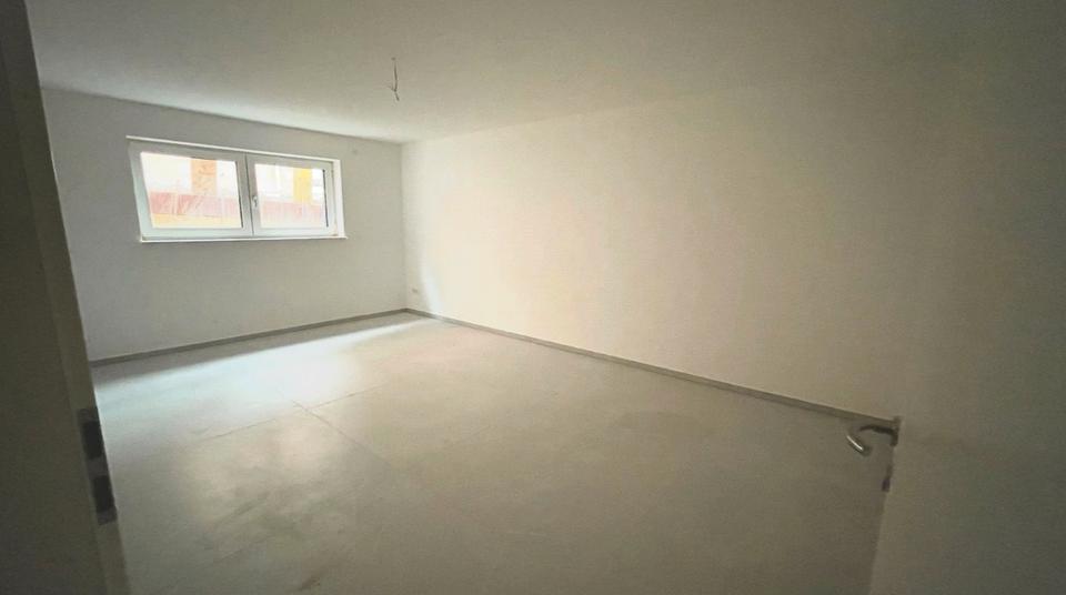 Thumbnail-(WG) Zimmer in großer 2er WG zu Vermieten