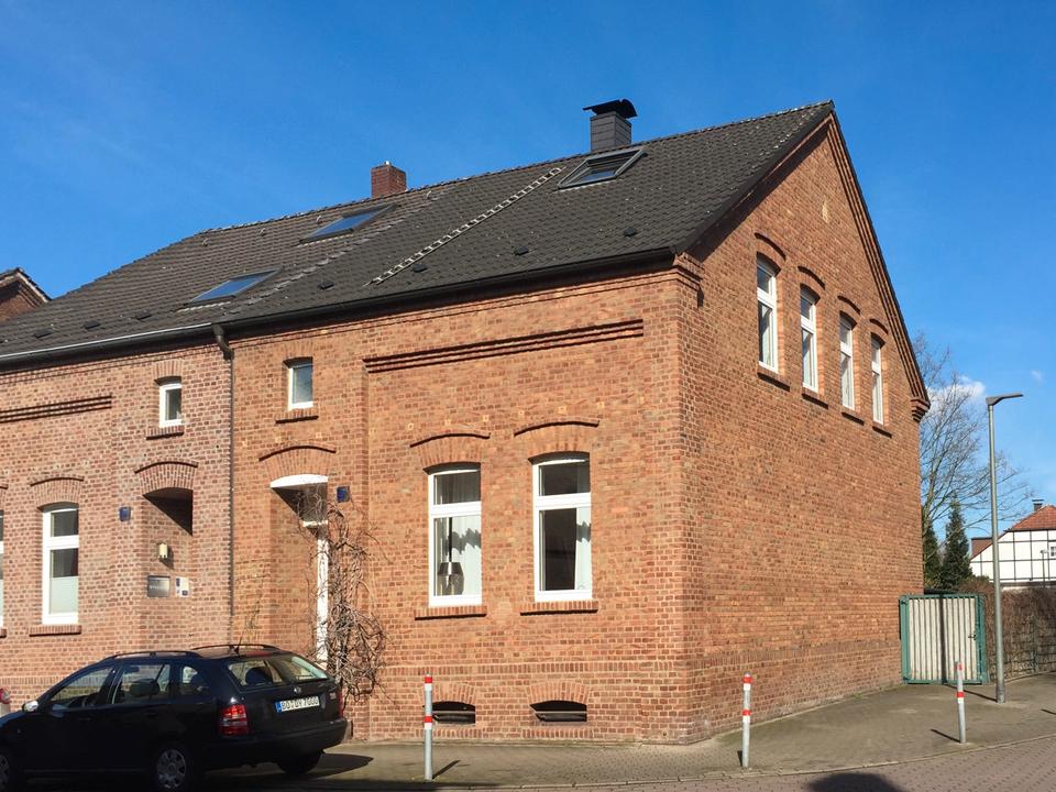 Thumbnail-Doppelhaushälfte mit großem Garten