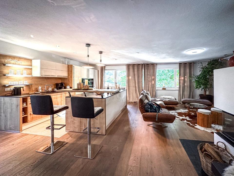 Thumbnail-Ferienwohnung - Bergblick, 6 Personen, Kamin, 140 m2, Terrasse