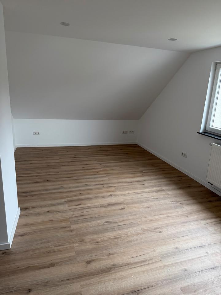 Thumbnail-2 Zimmer DG Wohnung OF Waldheim ERSTBEZUG