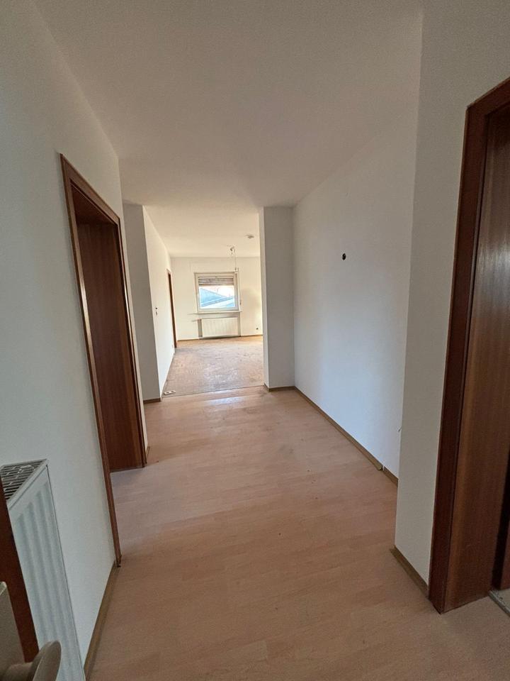 Thumbnail-Helle, großzügige 3-Zimmer-Wohnung mit Balkon in Büttelborn-Worfe