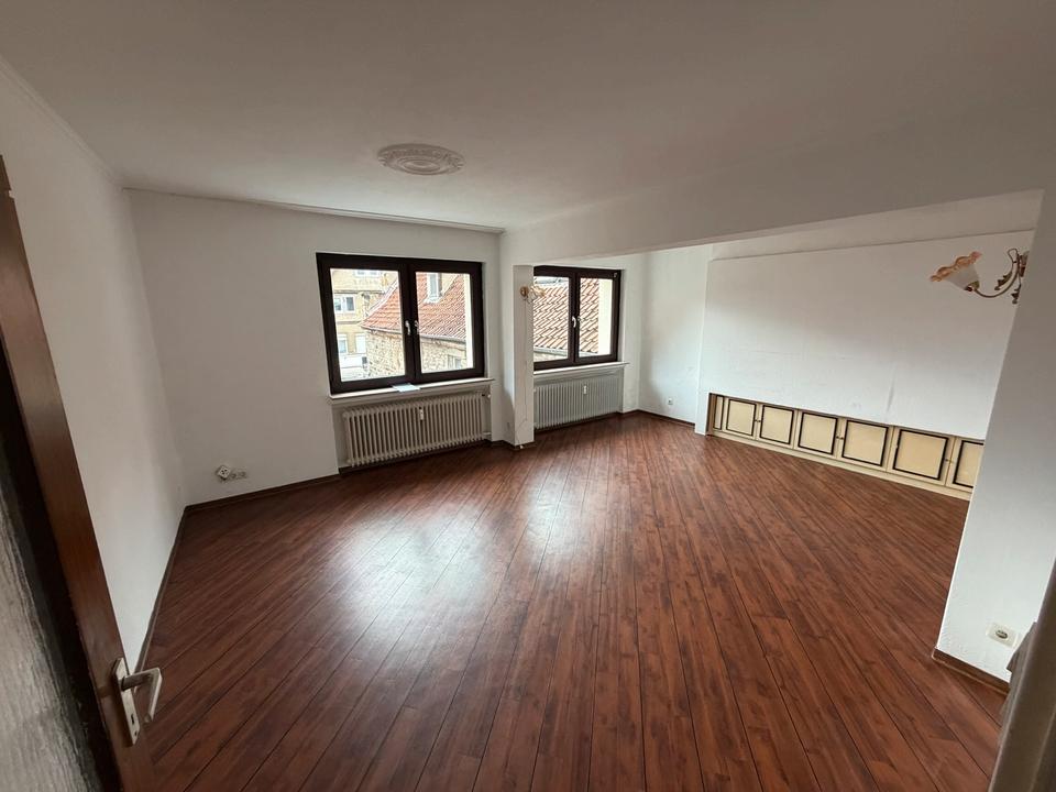 Thumbnail-3,5-Zimmerwohnung mit Balkon und Einbauküche zu vermieten