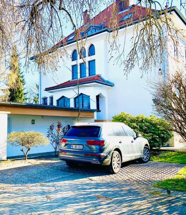 Thumbnail-Schöne Dachgeschoss Wohnung in einer historischen Altbau-Villa