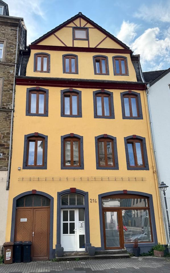 Thumbnail-Mehrfamilienhaus mit Ladenlokal – kernsaniert, denkmalgeschützt