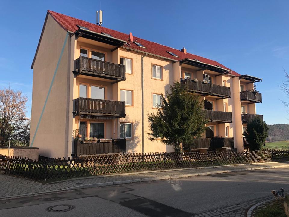 Thumbnail-Sehr schöne helle 2 Zimmer Wohnung mit Balkon!