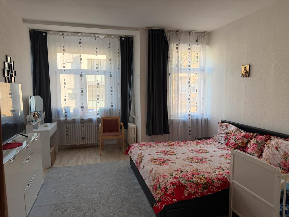 Thumbnail-Große Wohnung in Innenstadtlage zu vermieten