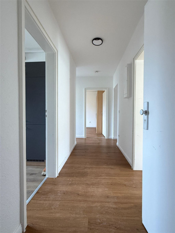 Thumbnail-Schicke 4 ZKB Whg. mit Balkon in zentraler Lage