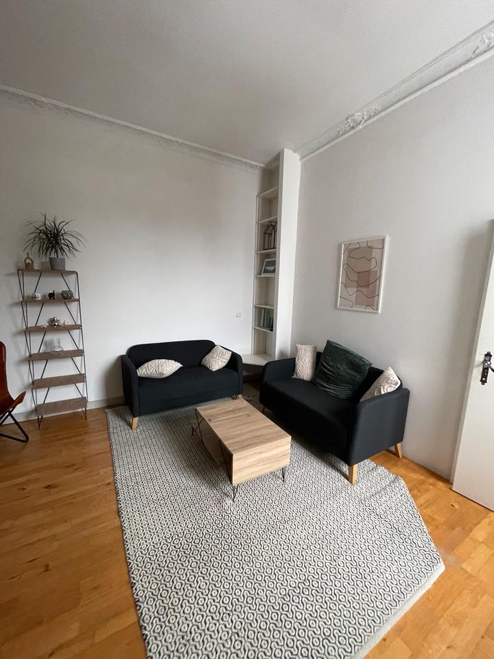 Thumbnail-Wunderschönes Altbau WG-Zimmer absofort zu vermieten