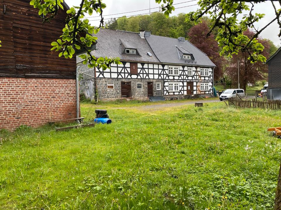 Thumbnail-Bauernhof mit viel Land und Ausbaupotenzial!!!