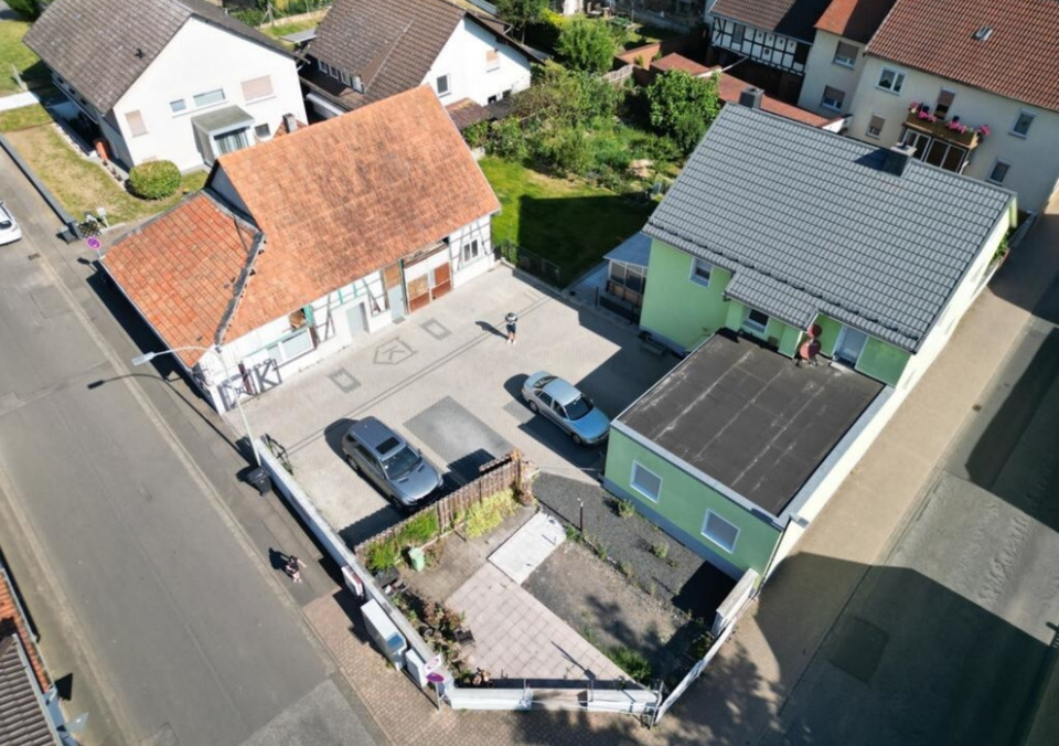 Thumbnail-% Sanierter Familientraum mit großem Grund u. Potential