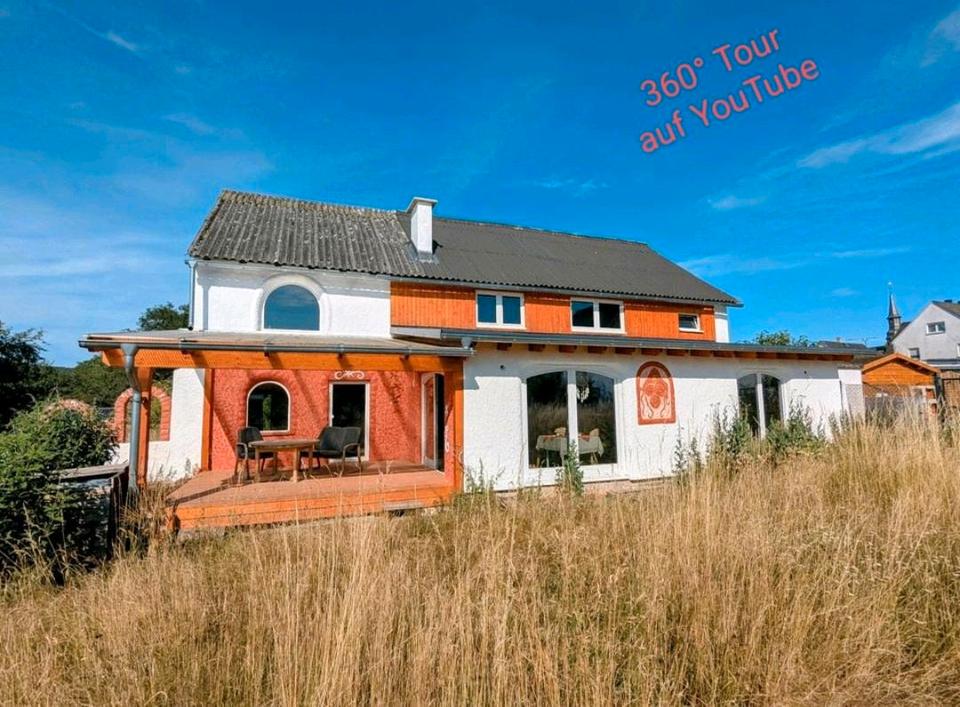 Thumbnail-Halb Villa, Halb Scheune