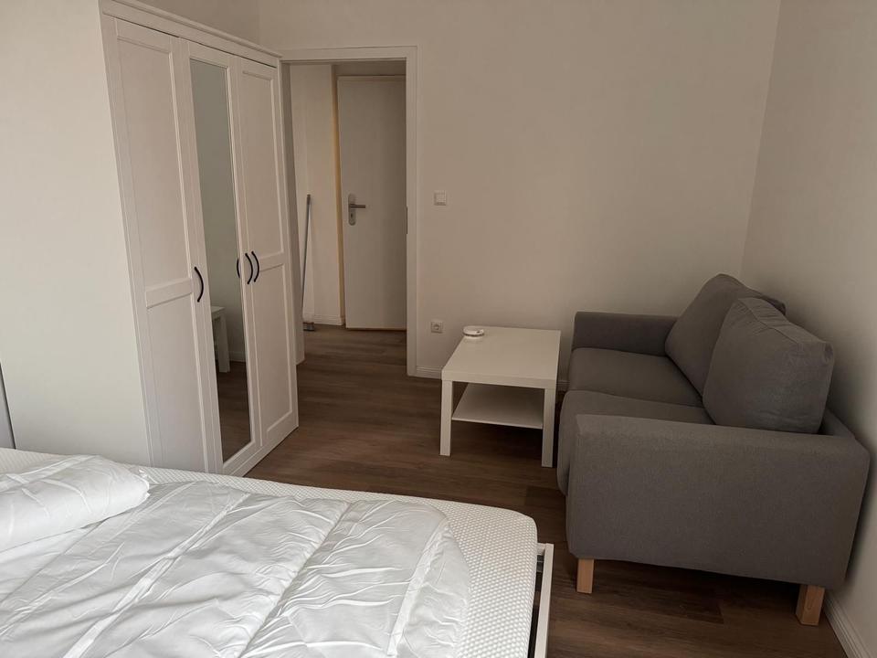 Thumbnail-Möbliertes WG-Zimmer (~20 qm) im sanierten Altbau – ab sofort