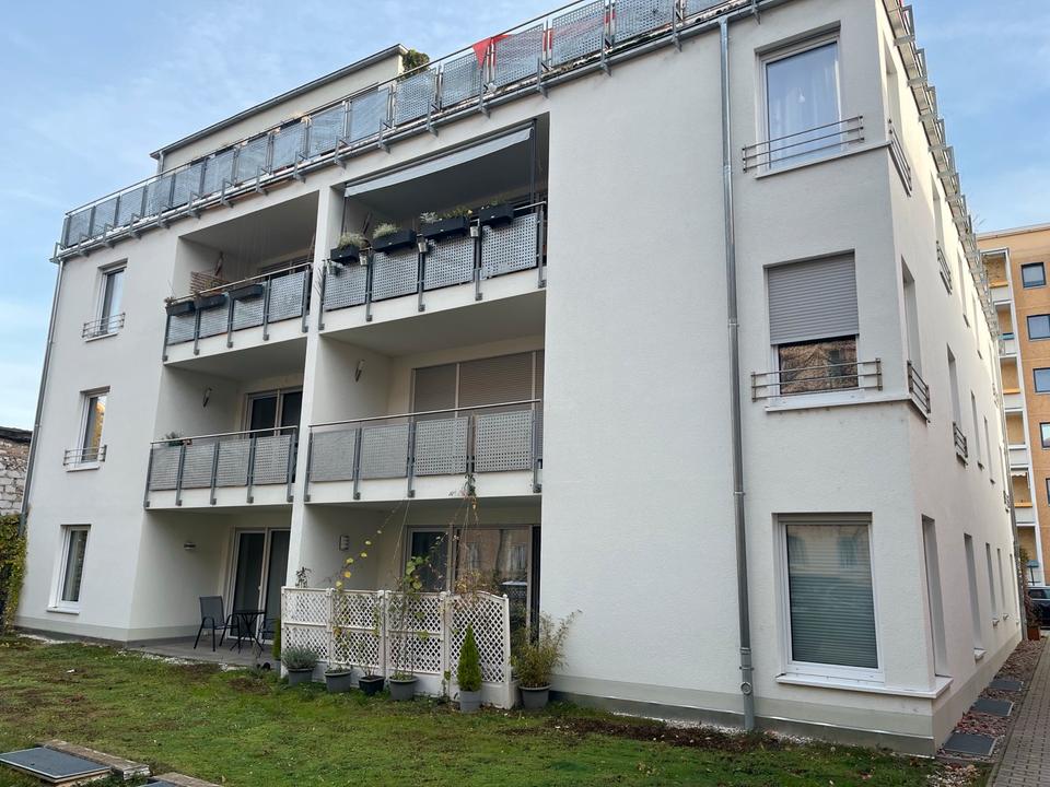 Thumbnail-exklusive Eigentumswohnung mit 3 Zimmern, EBK und TG Stellplatz