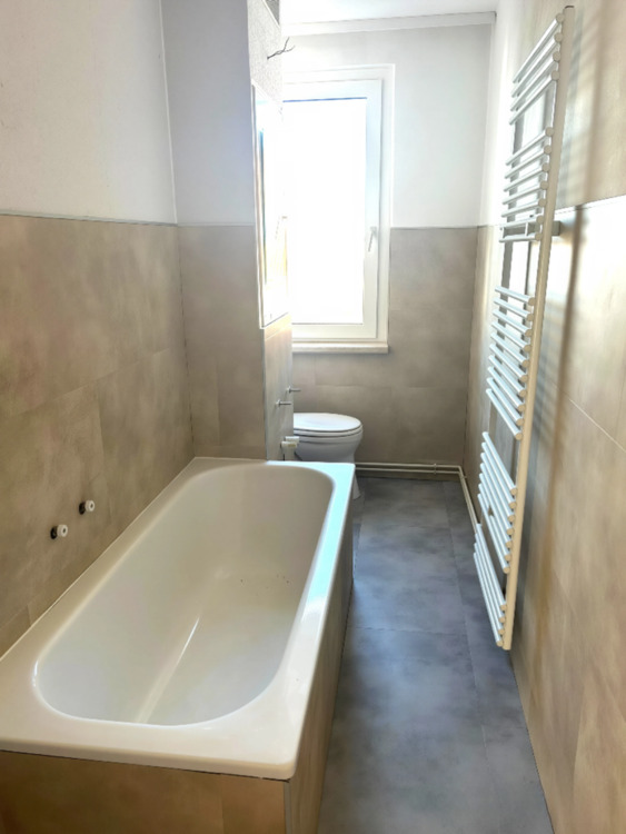 Thumbnail-Alles neu: 2Z-Wohnung in Netzschkau mit neuer Einbauküche und Bad