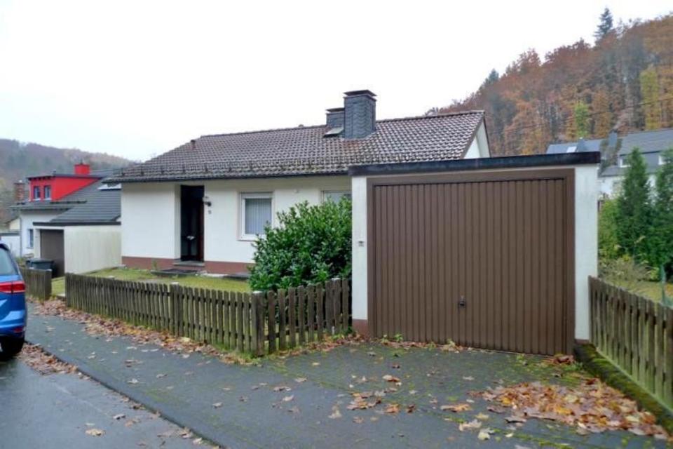 Thumbnail-Zweifamilienhaus in Siegen, Top-LageAusstattung, provisionsfrei