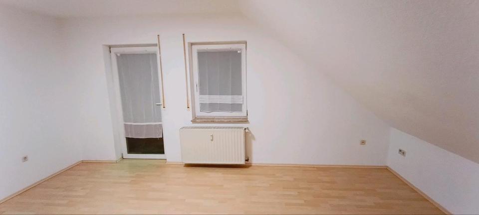 Thumbnail-1- Zimmer Dachgeschosswohnung