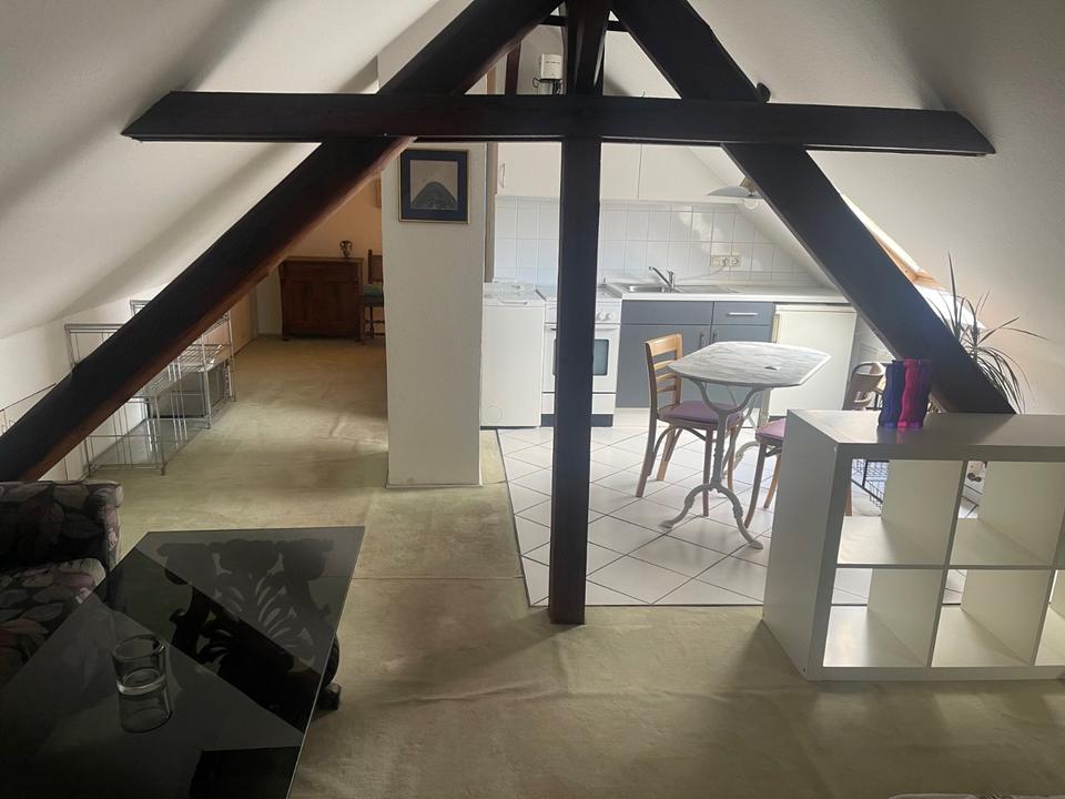 Thumbnail-Möblierte 1-Zimmer-Dachgeschosswohnung – Nähe Bahnhof | ab sofor