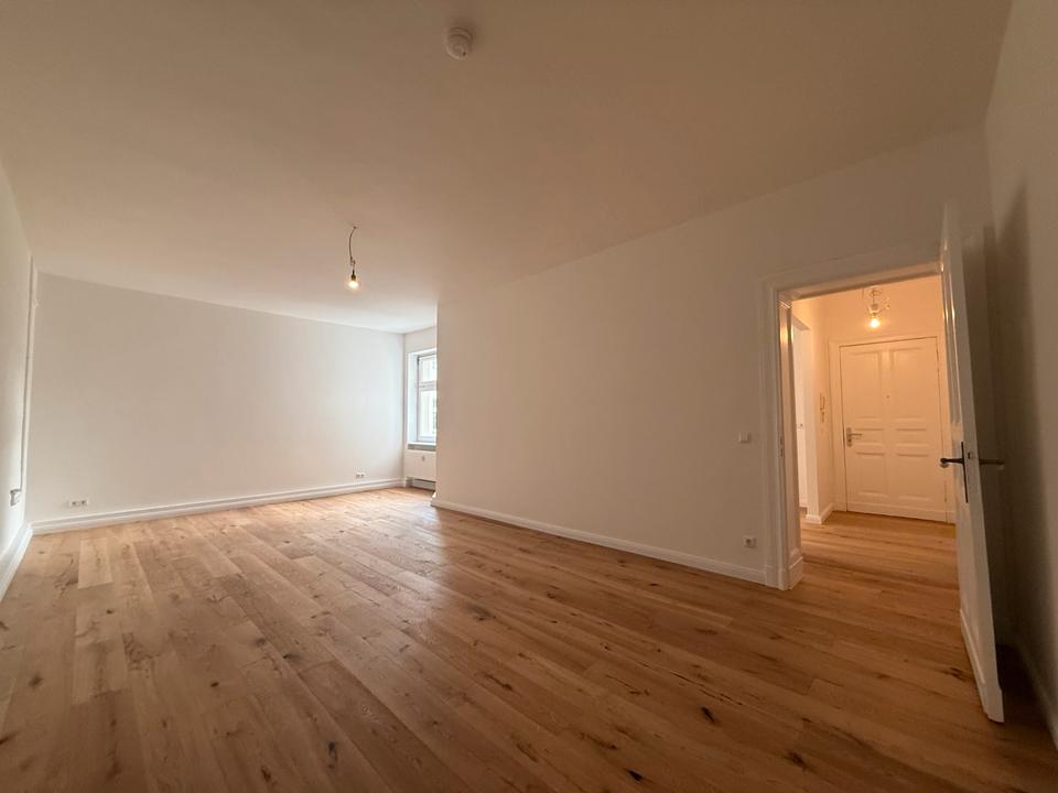 Thumbnail-Erstbezug nach Renovierung: Ruhiges Altbau-Juwel mit 3 Zimmern