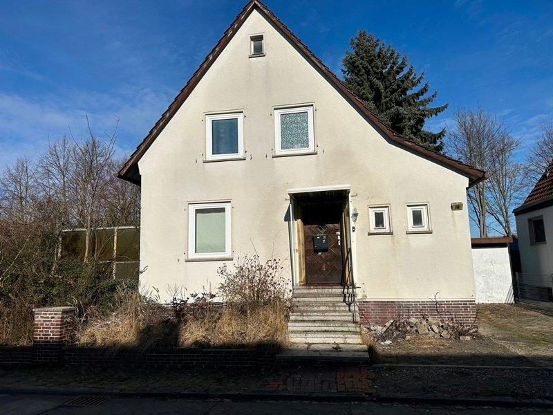 Thumbnail-Sanierungsbedürftiges Einfamilienhaus in Ilsede